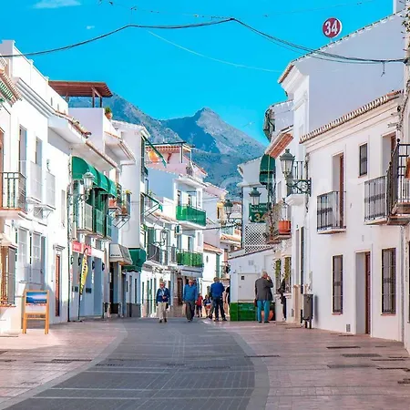 Spectacular Sea Views From Solana 5 Street,